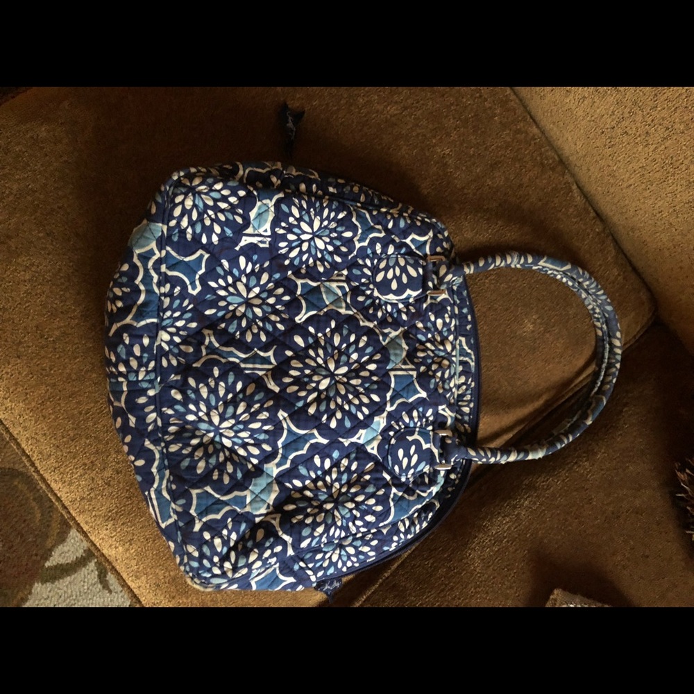Vera Bradley - Picture 4 of 4
